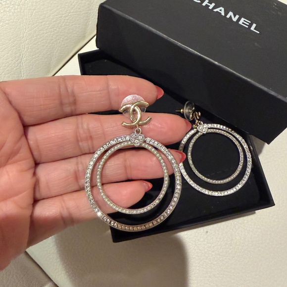 Earrings - Picture 4 of 8